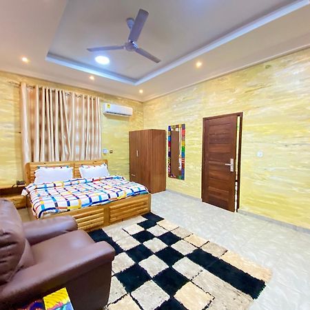 Bays Boutique Apartment อักกรา ภายนอก รูปภาพ