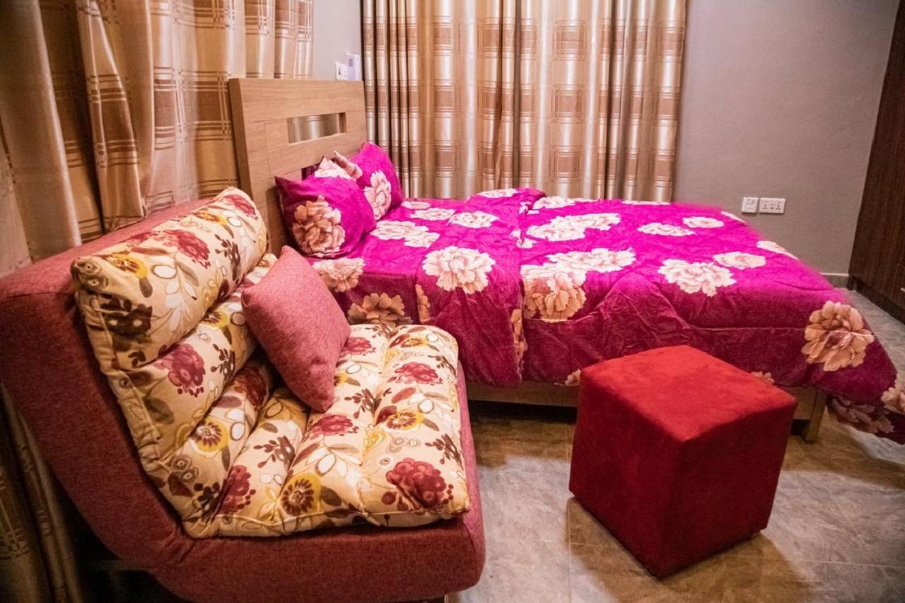Bays Boutique Apartment อักกรา ภายนอก รูปภาพ