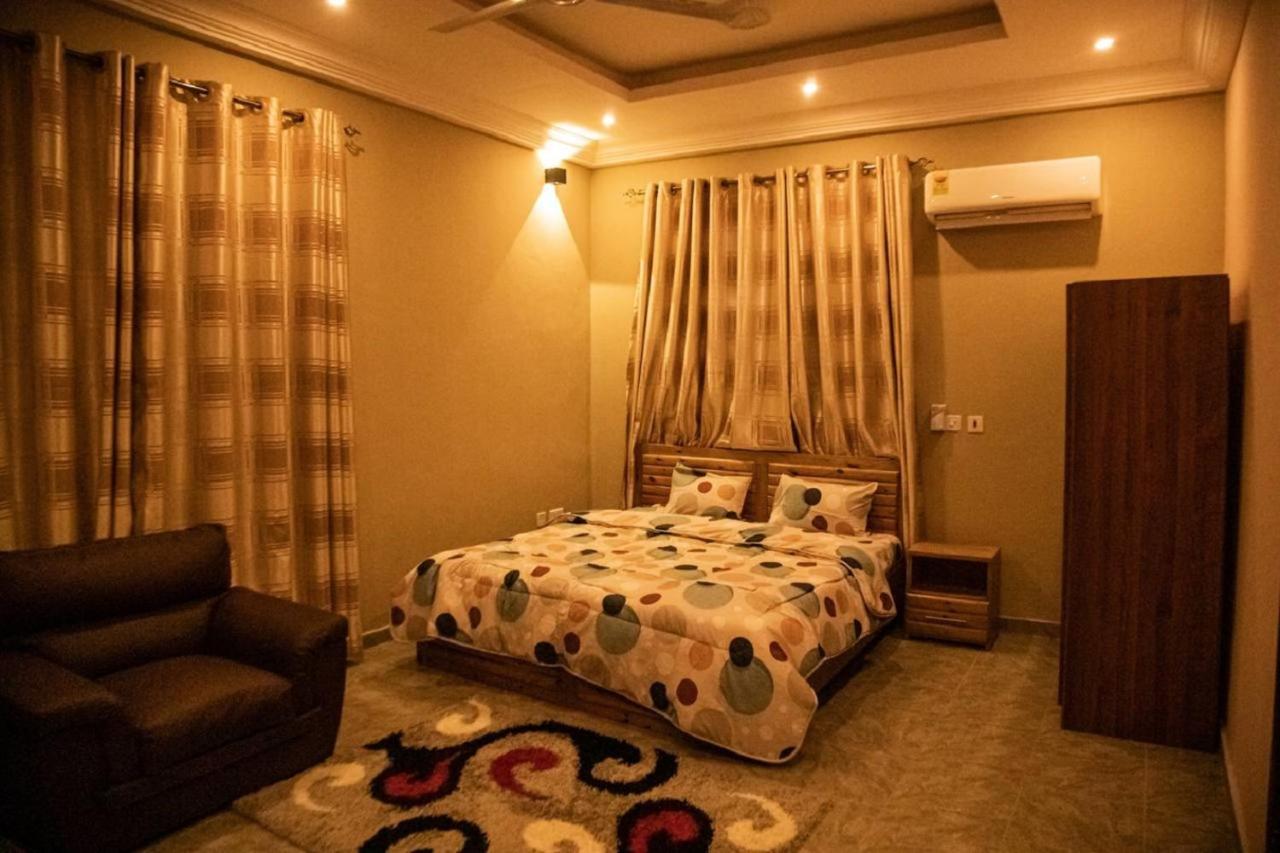 Bays Boutique Apartment อักกรา ภายนอก รูปภาพ