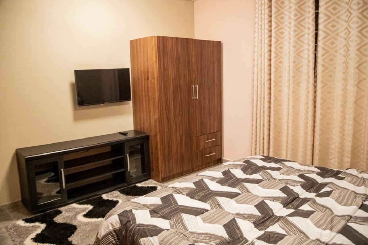 Bays Boutique Apartment อักกรา ภายนอก รูปภาพ