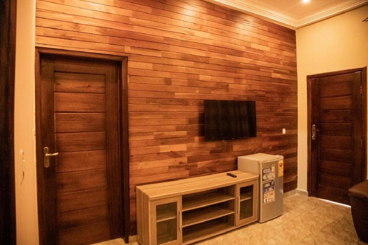 Bays Boutique Apartment อักกรา ภายนอก รูปภาพ
