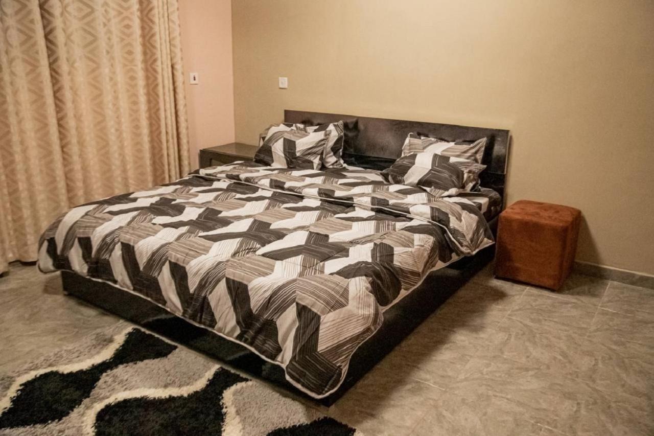 Bays Boutique Apartment อักกรา ภายนอก รูปภาพ
