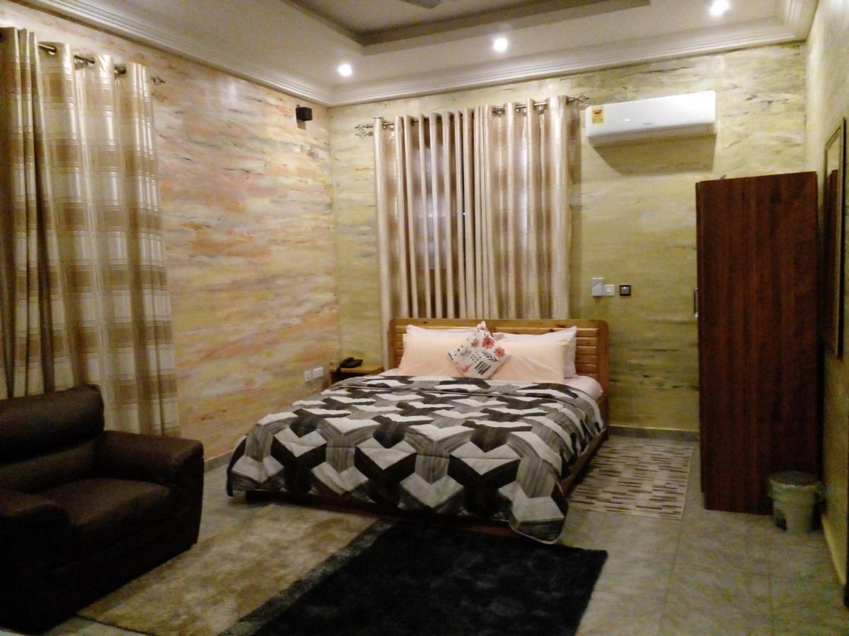 Bays Boutique Apartment อักกรา ภายนอก รูปภาพ