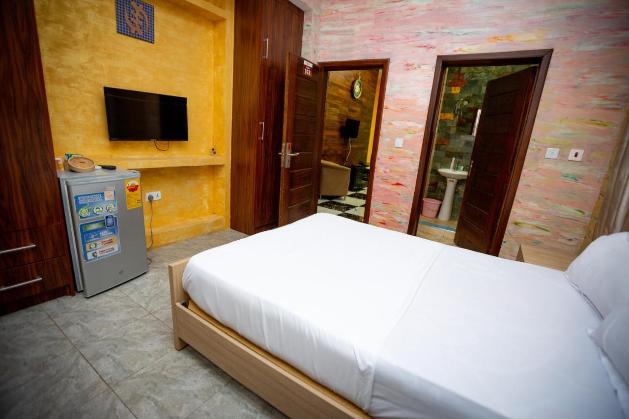 Bays Boutique Apartment อักกรา ภายนอก รูปภาพ
