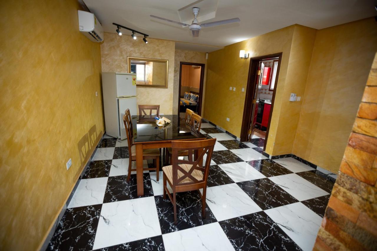 Bays Boutique Apartment อักกรา ภายนอก รูปภาพ