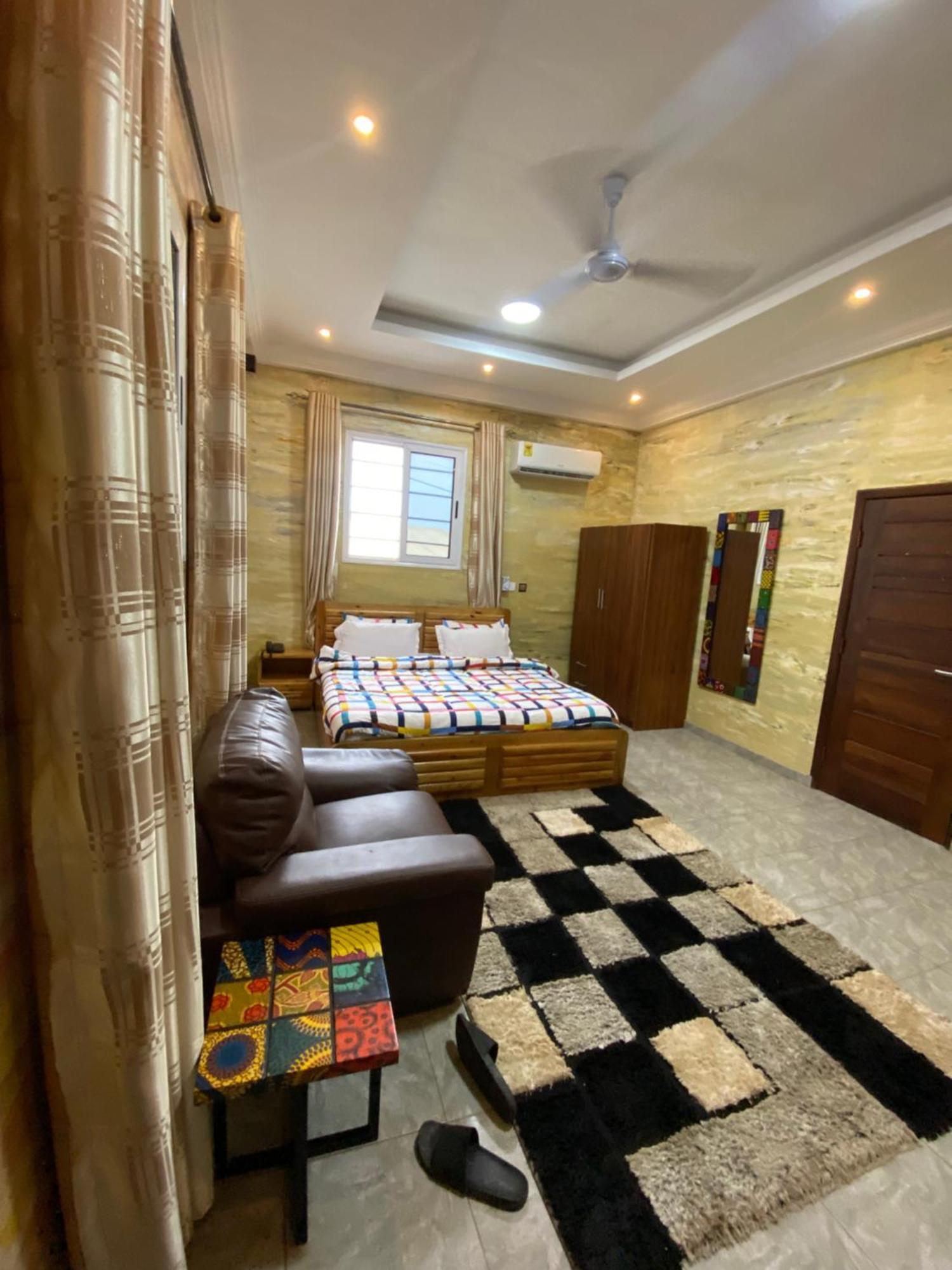 Bays Boutique Apartment อักกรา ภายนอก รูปภาพ