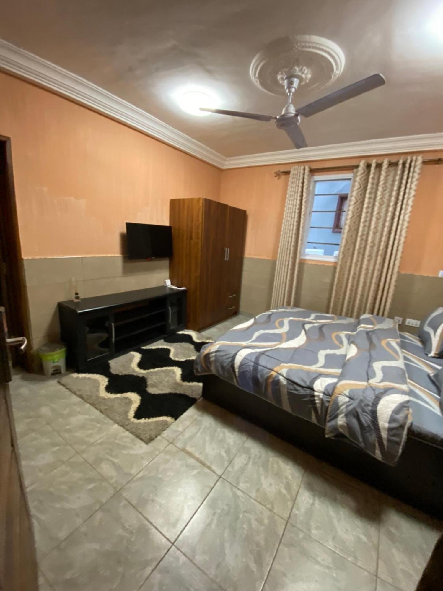 Bays Boutique Apartment อักกรา ภายนอก รูปภาพ