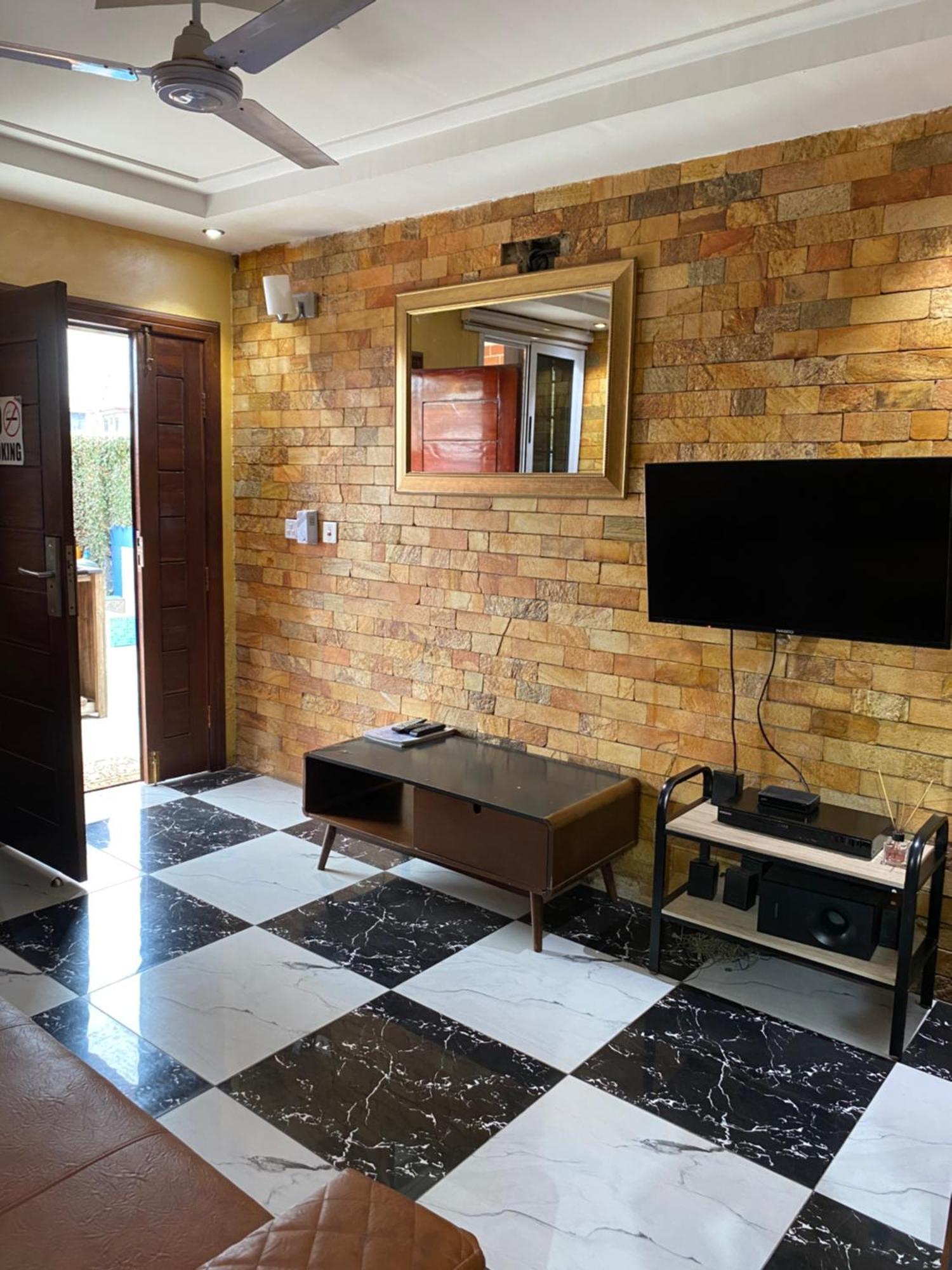Bays Boutique Apartment อักกรา ภายนอก รูปภาพ