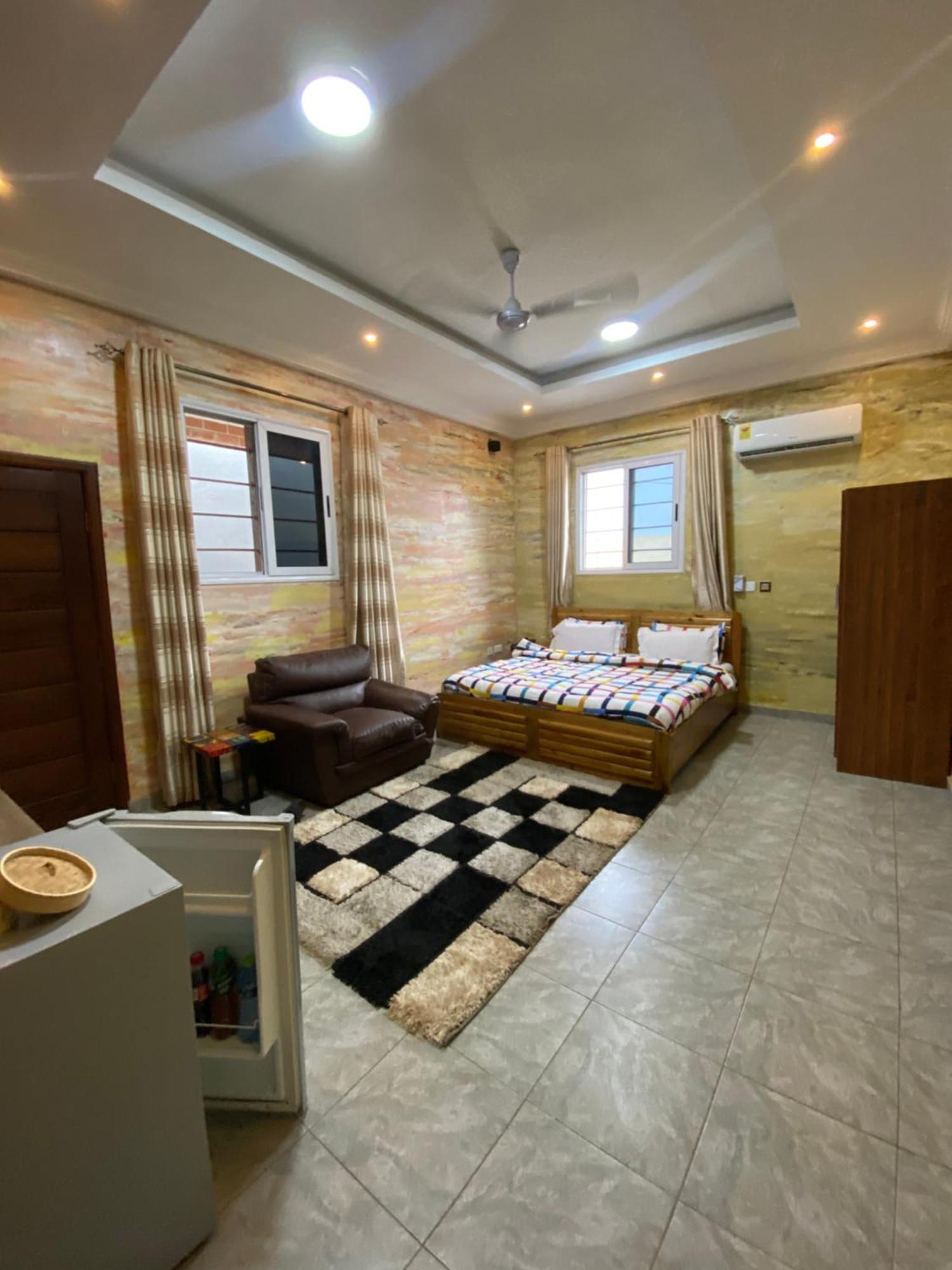Bays Boutique Apartment อักกรา ภายนอก รูปภาพ