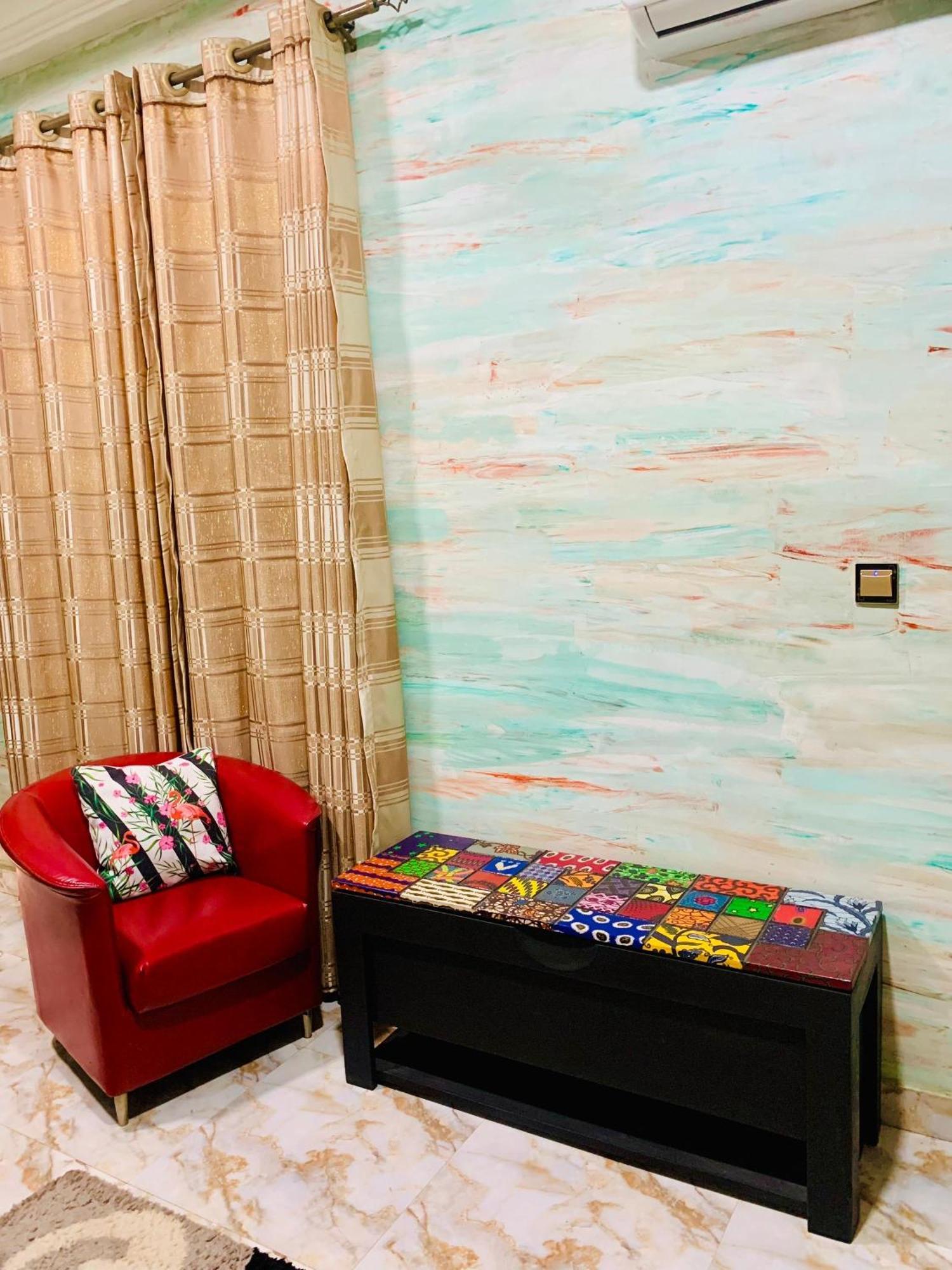 Bays Boutique Apartment อักกรา ภายนอก รูปภาพ