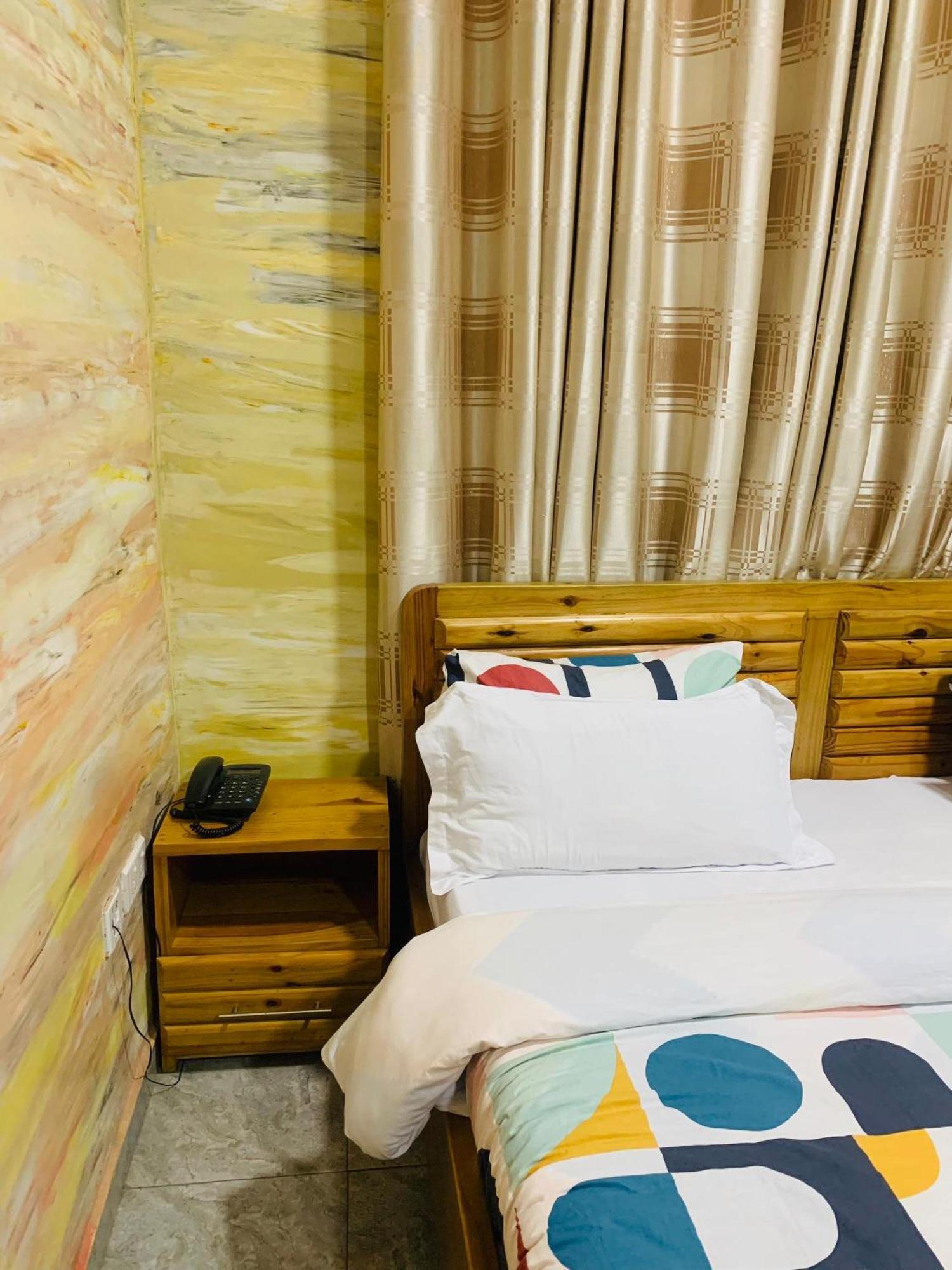 Bays Boutique Apartment อักกรา ภายนอก รูปภาพ