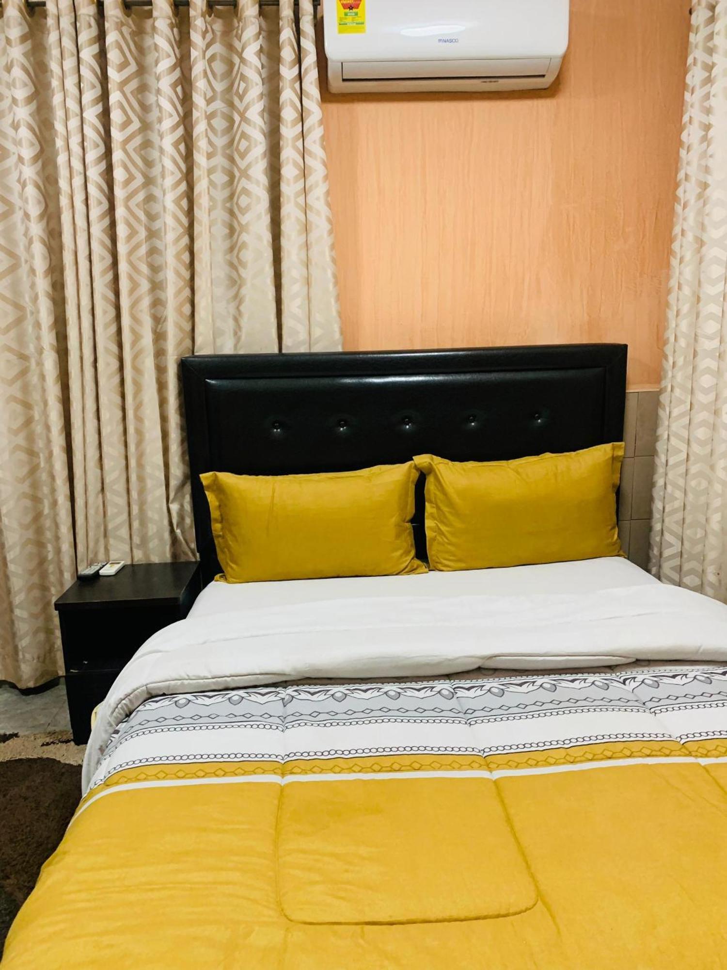 Bays Boutique Apartment อักกรา ภายนอก รูปภาพ